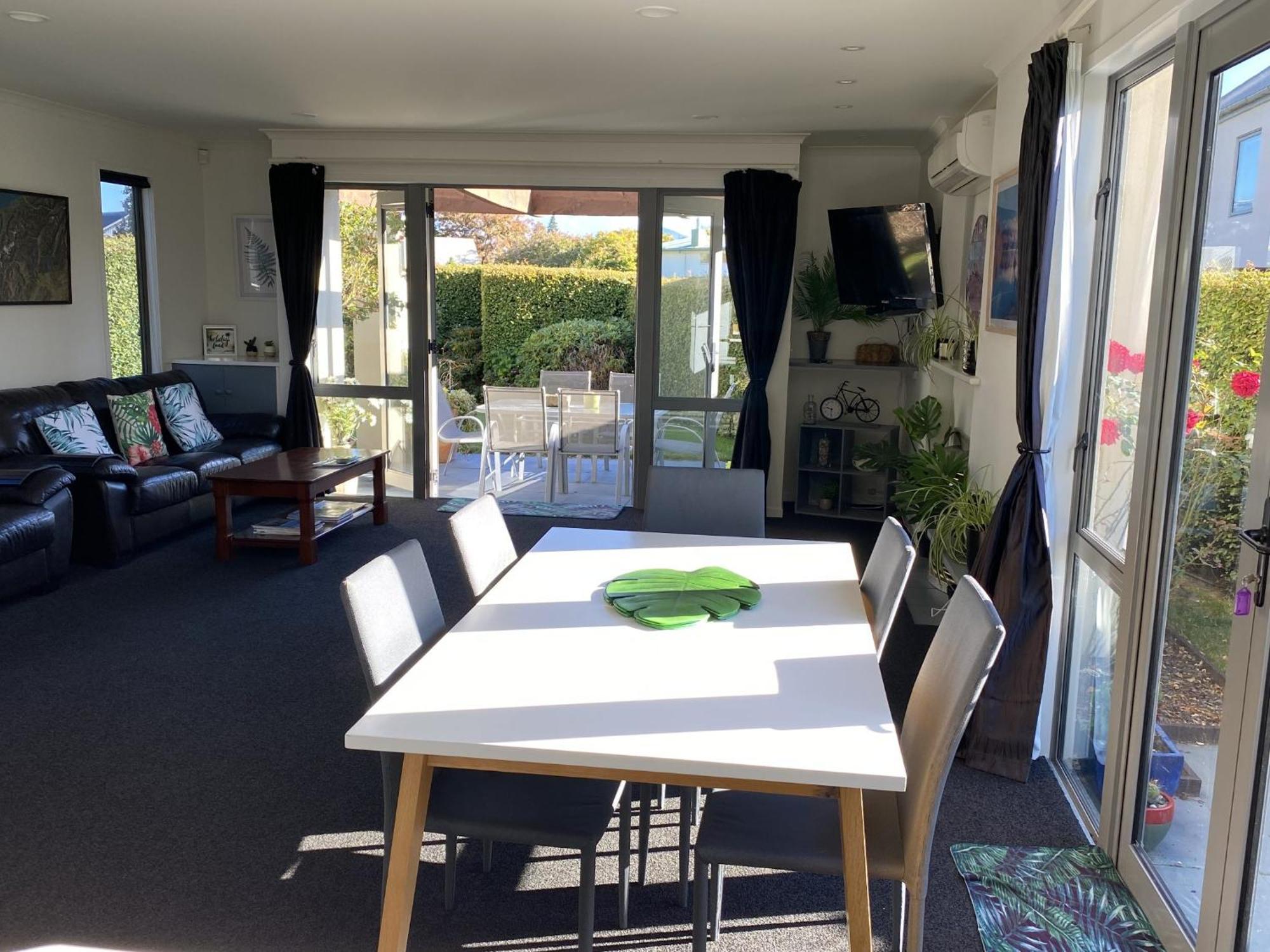 A Home Away From Home In Wanaka Exterior photo